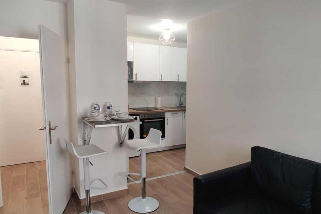 Appart Cosy Auber Porte De Paris Aubervilliers Bagian luar foto