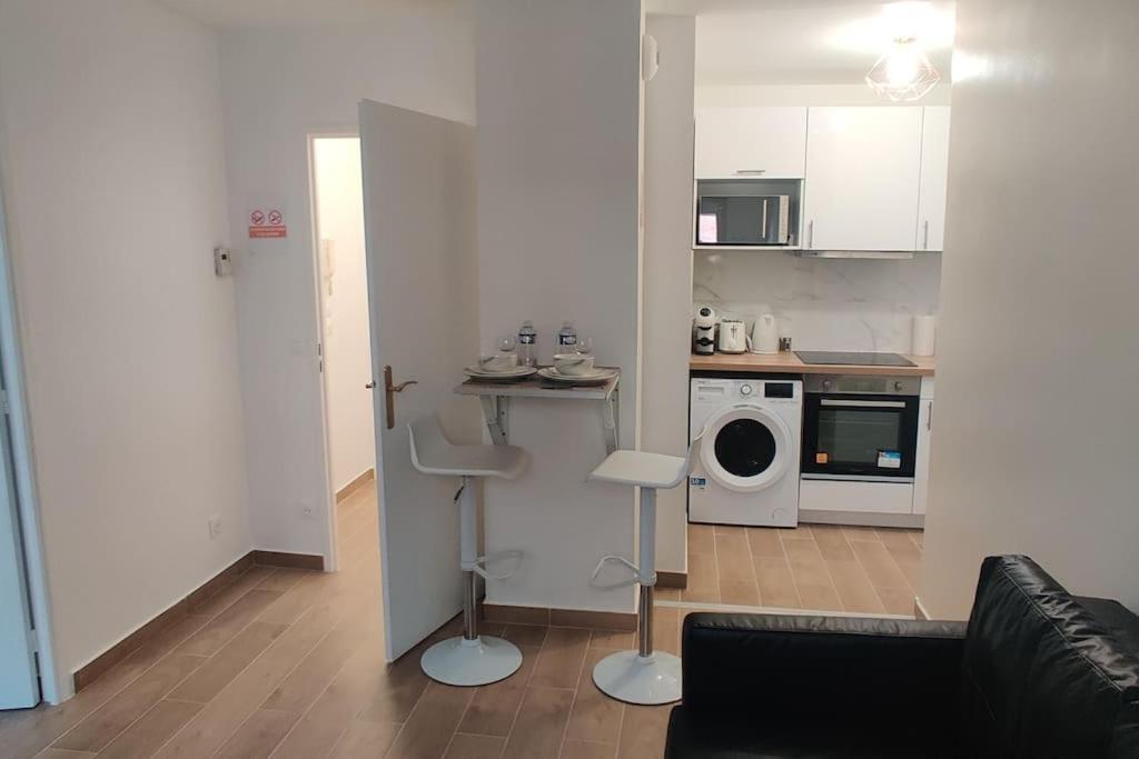 Appart Cosy Auber Porte De Paris Aubervilliers Bagian luar foto